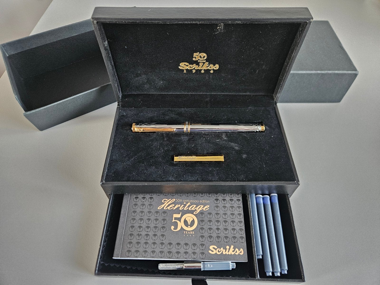 Scrikss Heritage 50-jarig jubileum 23-krt verguld, Overige merken, Met doosje, Ophalen of Verzenden, Zo goed als nieuw