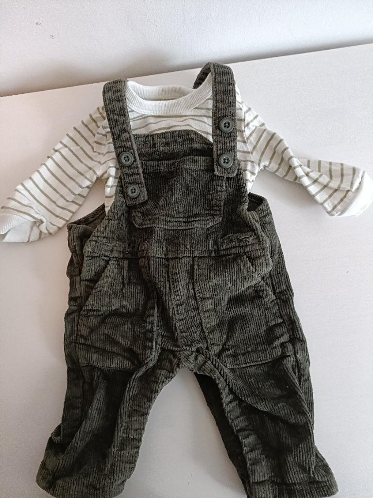 Baby kleding setje maat 62, tuinbroek en shirtje, C&A, Jongetje of Meisje, Ophalen of Verzenden, Zo goed als nieuw
