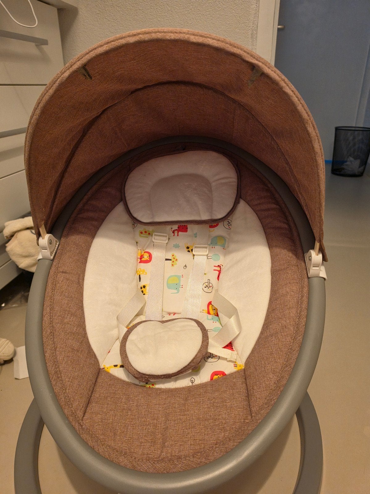 Schommelstoel (zit gedeelte helemaal nieuw!), Kinderen en Baby's, Wipstoeltjes, Ophalen, Zo goed als nieuw, Schommelstoel, Met gordel(s) of riempje(s)