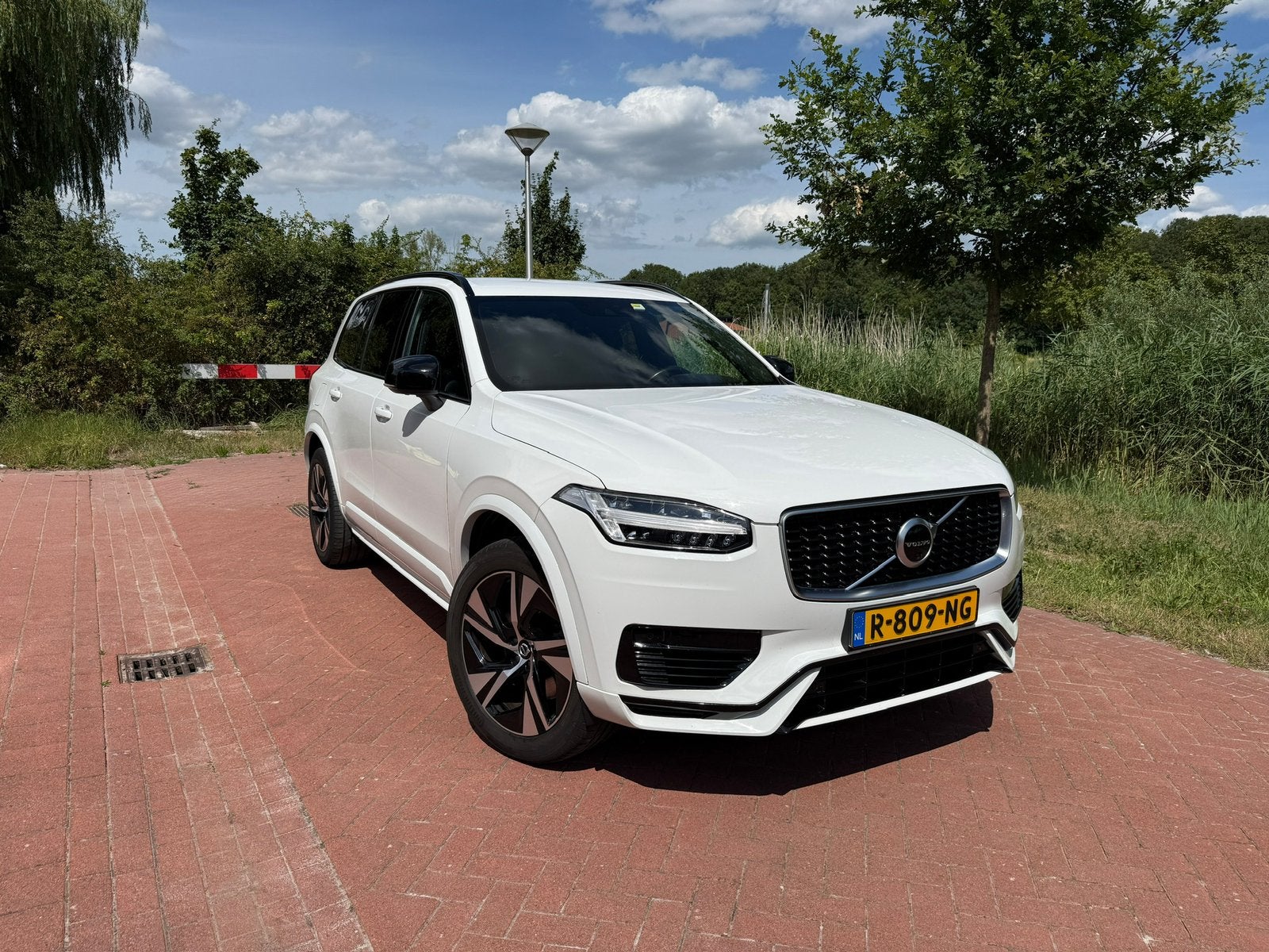 Volvo XC90 T8 Twin Engine AWD Plug-in Hybrid 390pk 7P, Auto's, 4 cilinders, 1969 cc, 7 stoelen, Wit