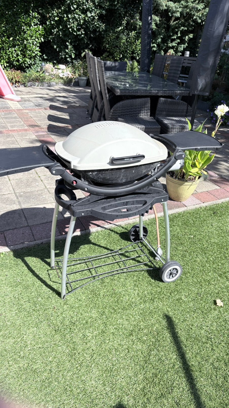 Te koop goede Weber Q200 gas barbecue met extra’s, Tuin en Terras, Ophalen, Zo goed als nieuw