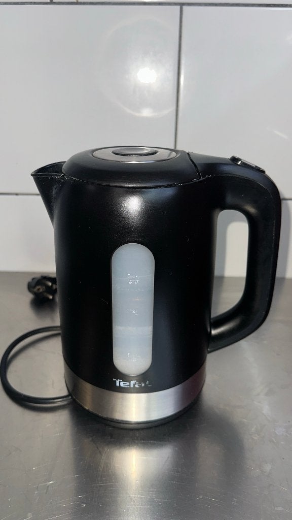 Tefal waterkoker zwart / RVS, 1 tot 2 liter, Ophalen, Gebruikt, Rvs