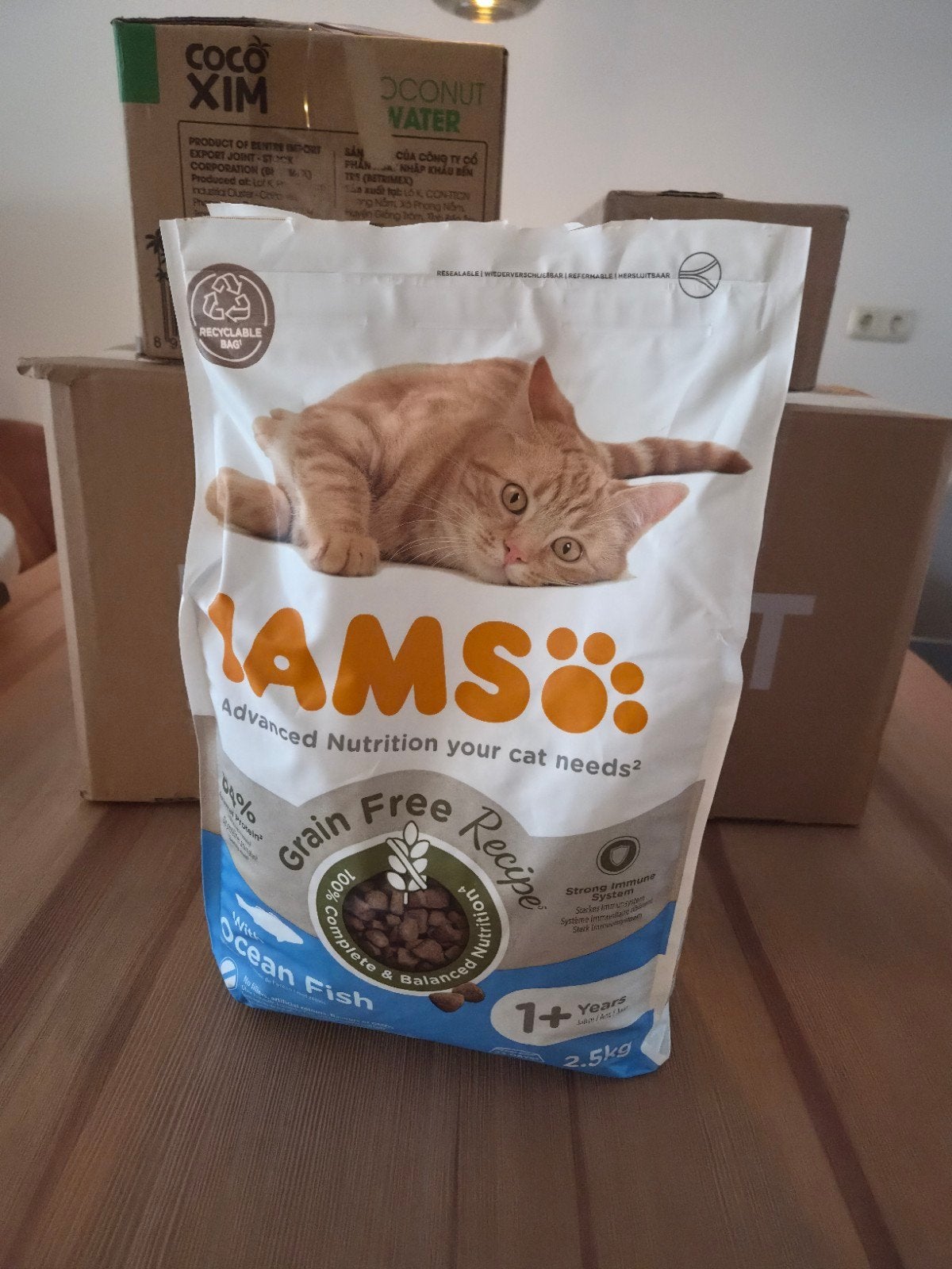 GRATIS | IAMS kattenbrokjes, Dieren en Toebehoren, Dierenvoeding, Ophalen, Kat