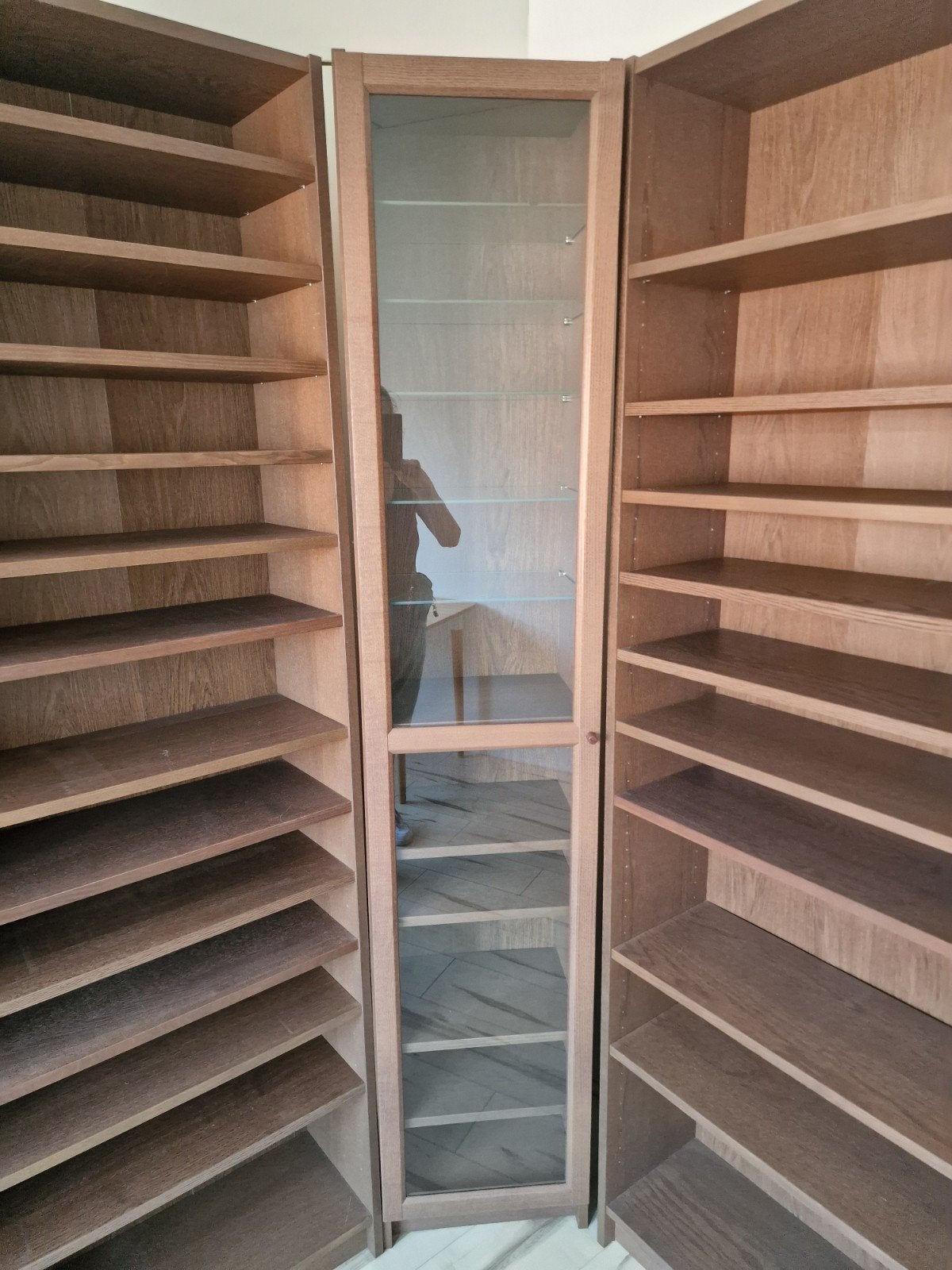 Hoek vitrine kast., Huis en Inrichting, Kasten | Boekenkasten, Ophalen, Zo goed als nieuw, 25 tot 50 cm, 200 cm of meer