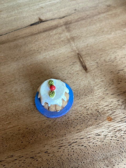 Poppenhuis taartje, Ophalen of Verzenden, Zo goed als nieuw, Poppenhuis