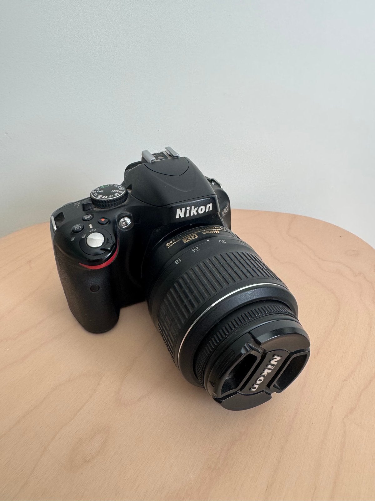 Nikon D5100 met 18-55mm Nikkor kitlens, Audio, Tv en Foto, Fotocamera's Digitaal, Ophalen, Zo goed als nieuw, Nikon, Geen optische zoom