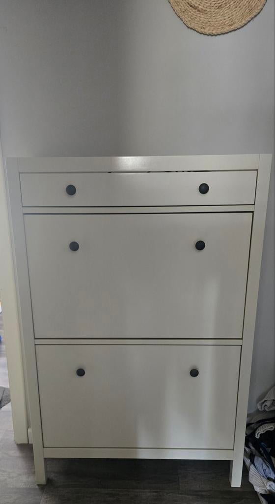 IKEA Hemnes schoenenkast - mist bovenste plank, Ophalen, Gebruikt, Modern, Scandinavisch, 100 tot 150 cm