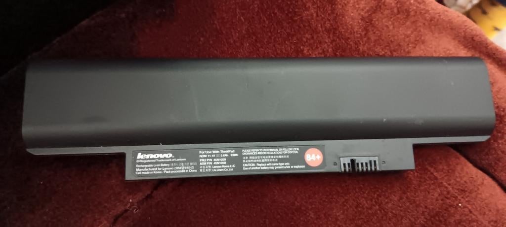 Lenovo ThinkPad Laptop Accu 84+ (Gebruikt), Computers en Software, Laptop-opladers, Ophalen of Verzenden, Gebruikt, Lenovo