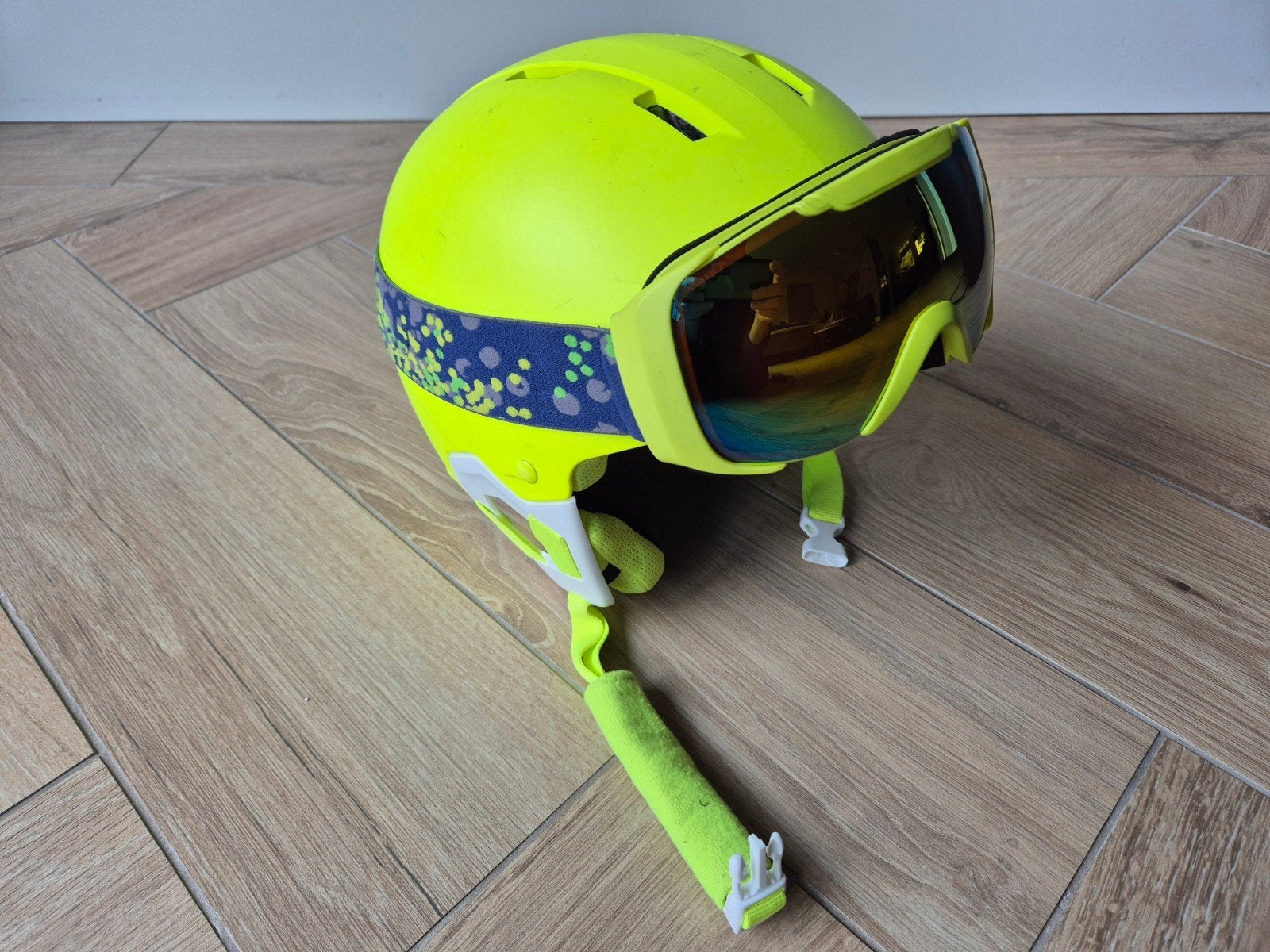 Mooie kinder ski-helm, Ophalen, Gebruikt, Kleding, Overige merken