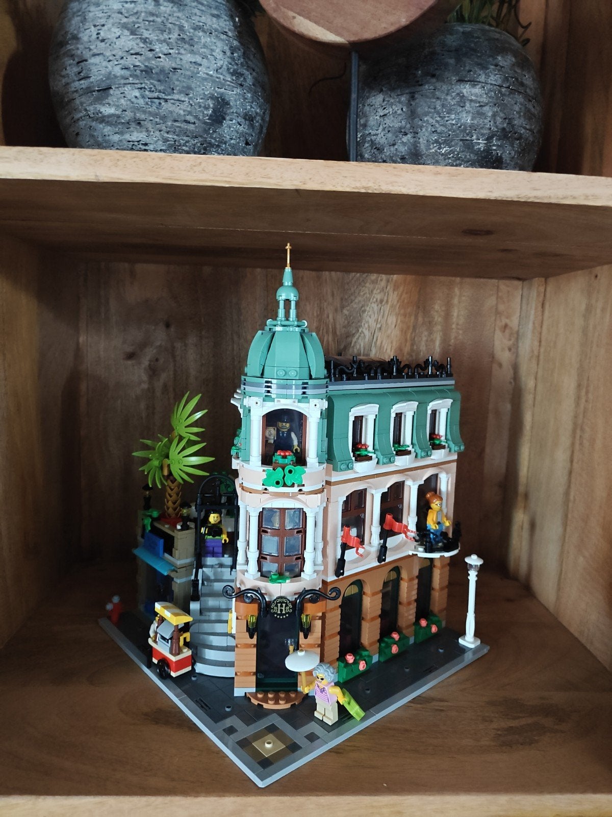 Lego Boutique Hotel 10297 - Zo goed als nieuw, Ophalen, Compleet, Lego, Zo goed als nieuw