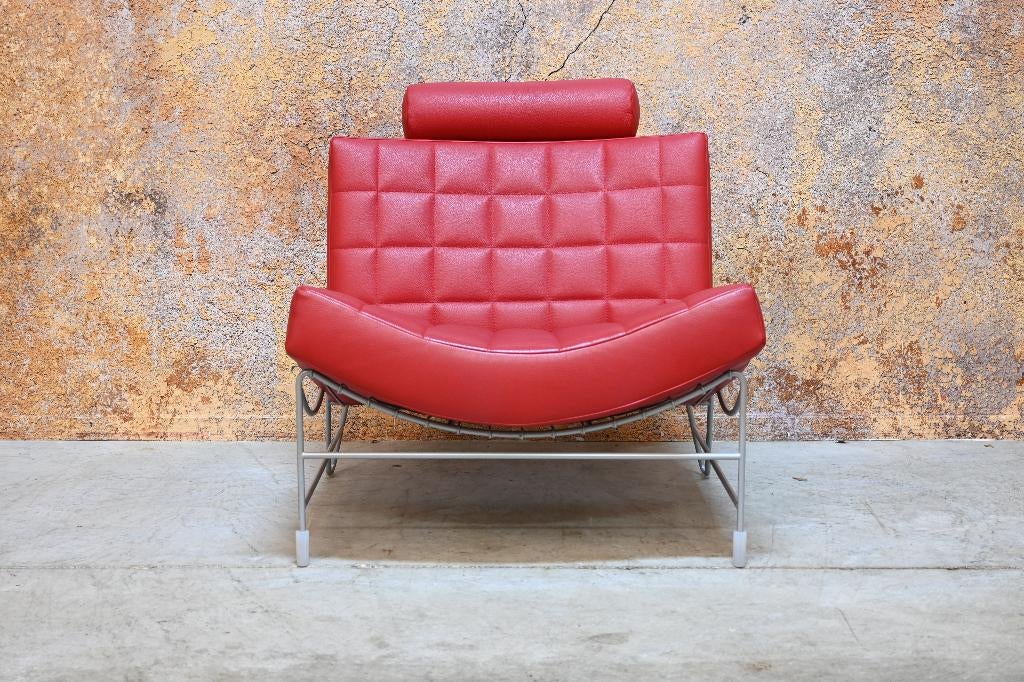 Als NIEUW! rode leren Leolux Volare design fauteuil