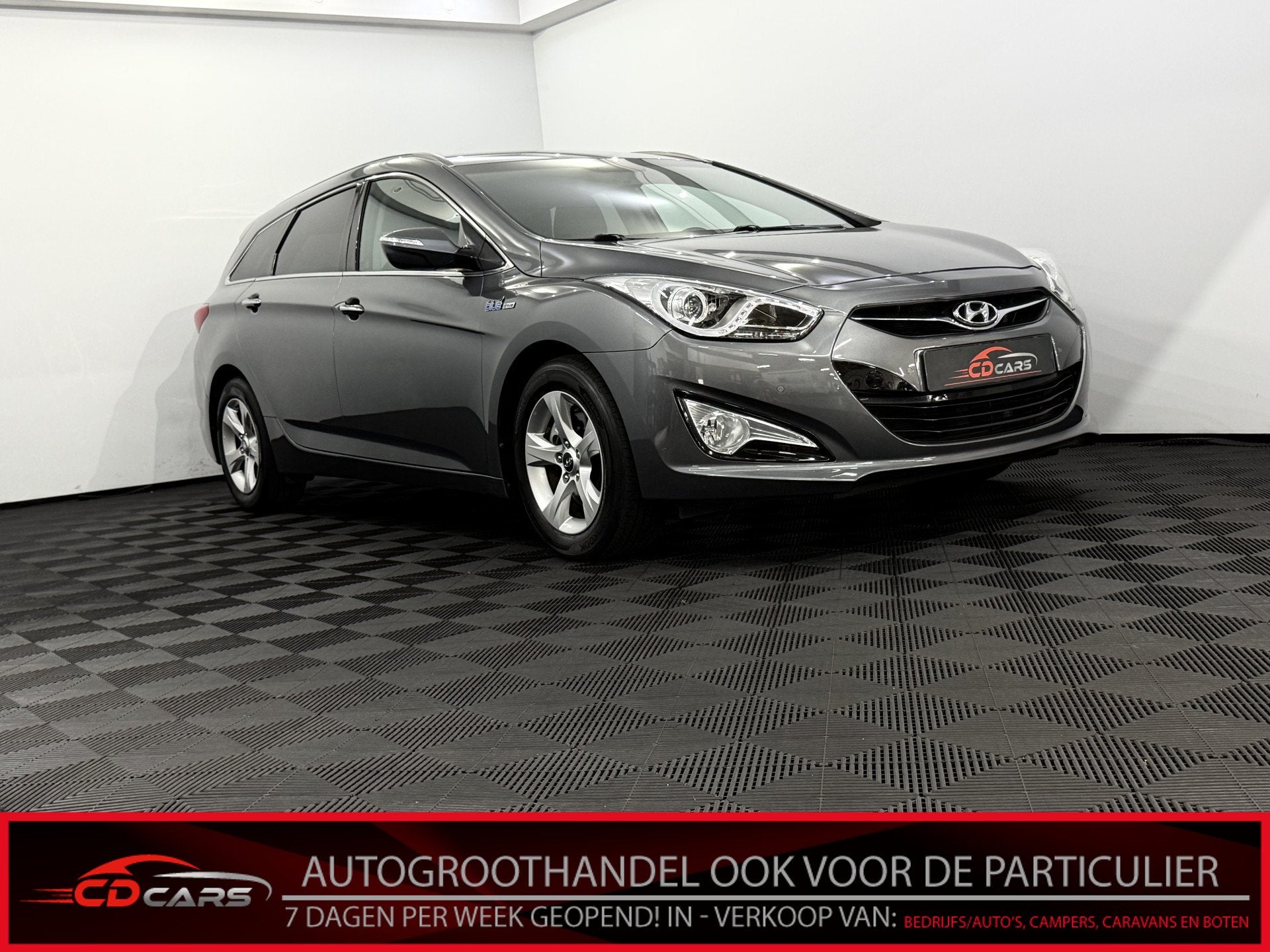 Hyundai i40 Wagon 1.6 GDI Blue Business Edition Camera, Navi, Auto's, Hyundai, Voorwielaandrijving, Euro 5, Gebruikt, 4 cilinders