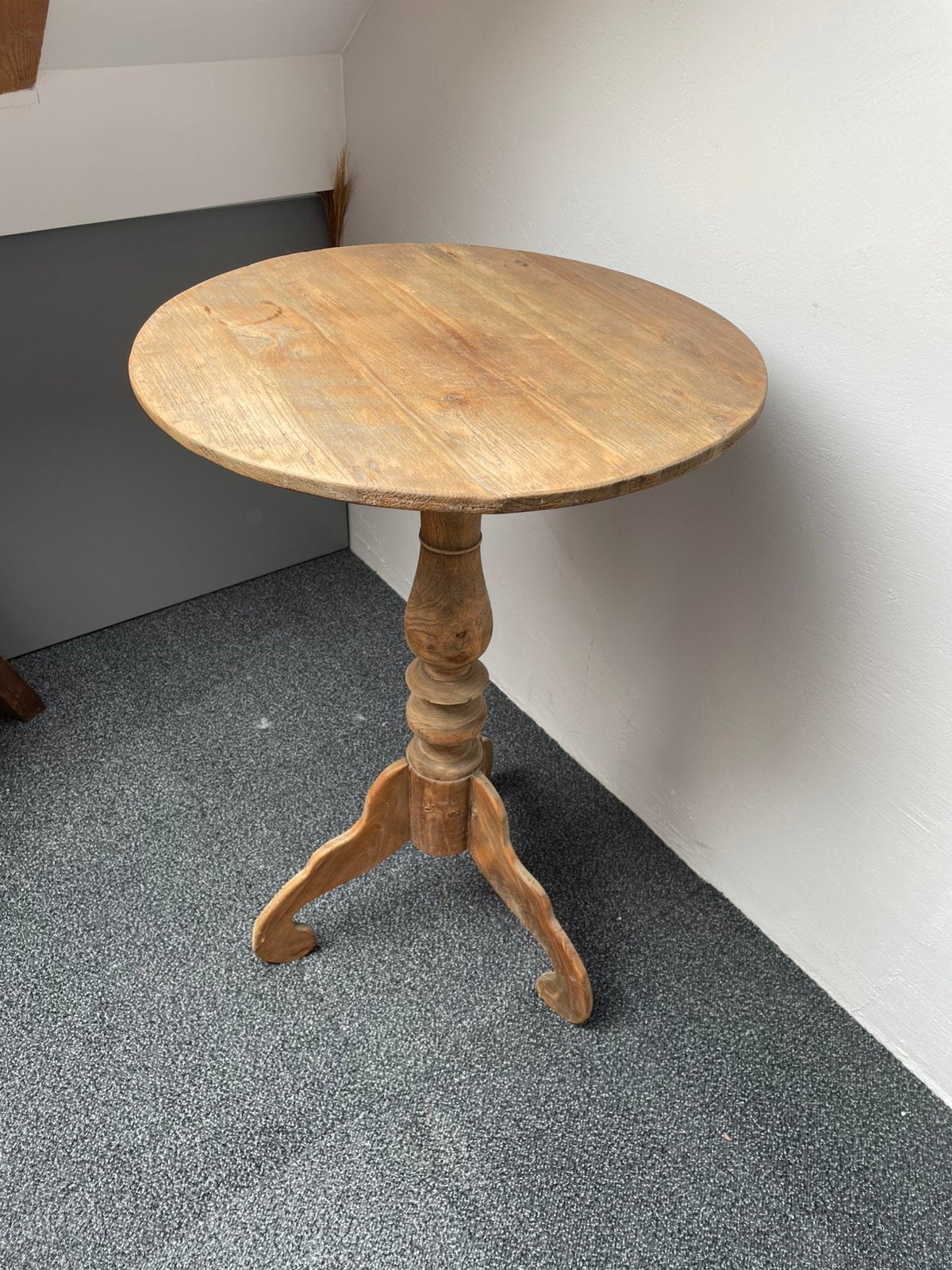 Mooie wijntafel, Ophalen