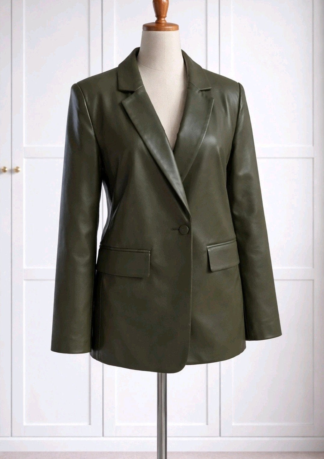 Pull & Bear kaki blazer van imitatieleer – maat XS, Kleding | Dames, Ophalen of Verzenden, Zo goed als nieuw, Pull & Bear, Maat 34 (XS) of kleiner