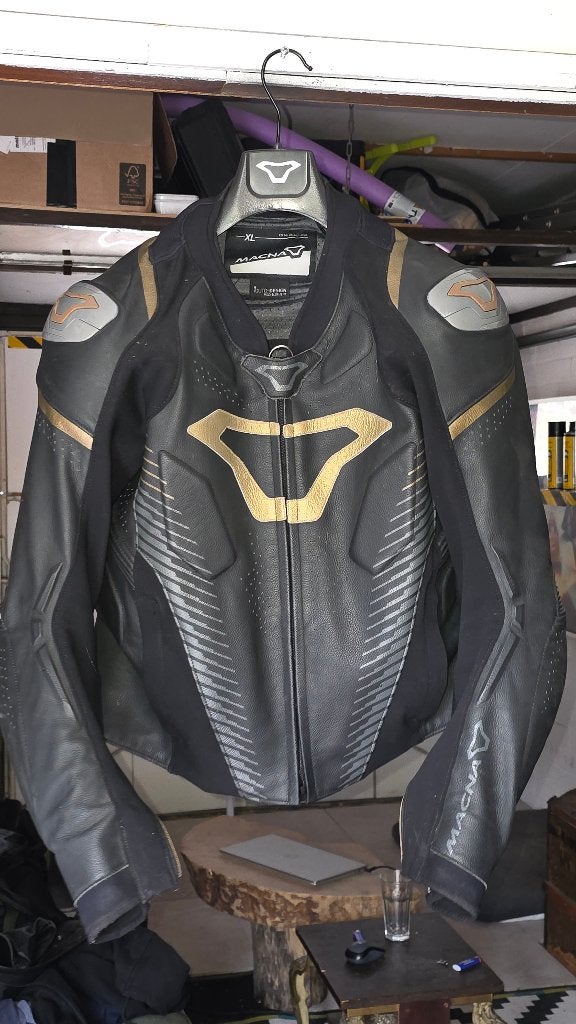 Motorpak Macna, Motoren, Ophalen of Verzenden, Nieuw zonder kaartje, Macna, Heren