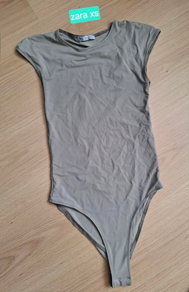 groene Zara body xs, Zara, Ophalen of Verzenden, Zo goed als nieuw, Korte mouw