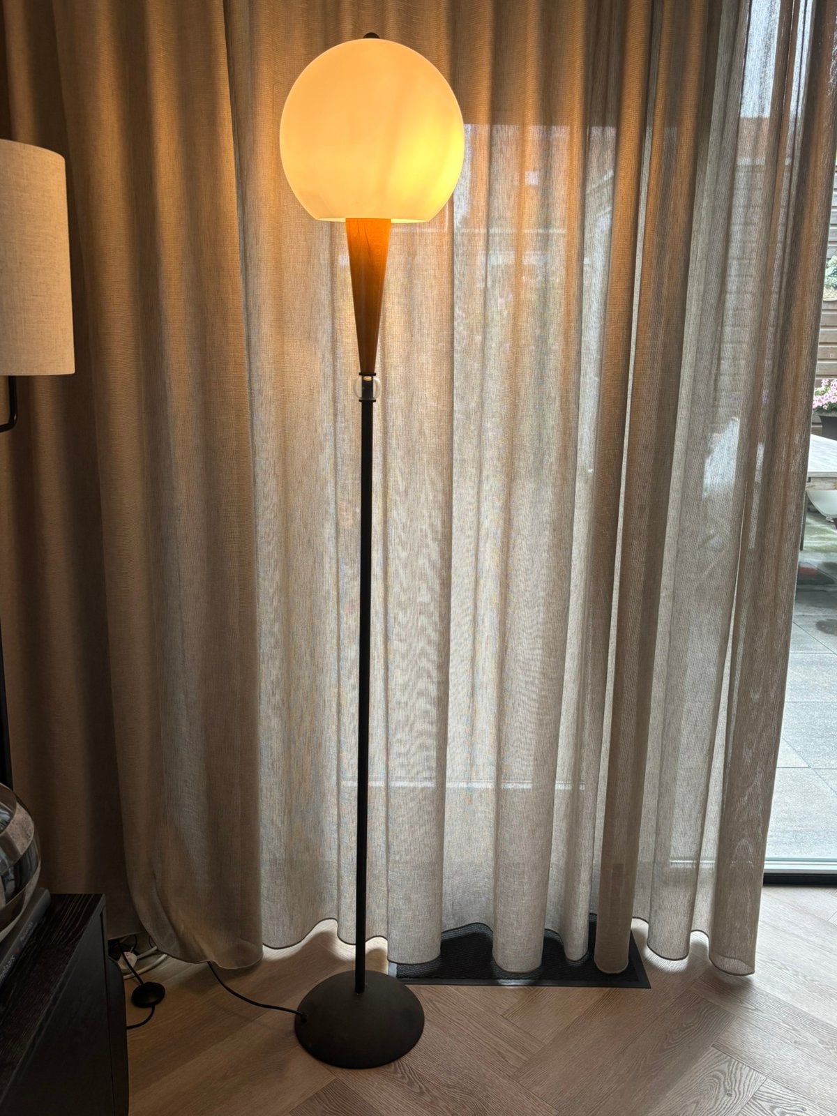 Grote vintage vloerlamp, Huis en Inrichting, Lampen | Vloerlampen, Ophalen, Zo goed als nieuw, 150 tot 200 cm
