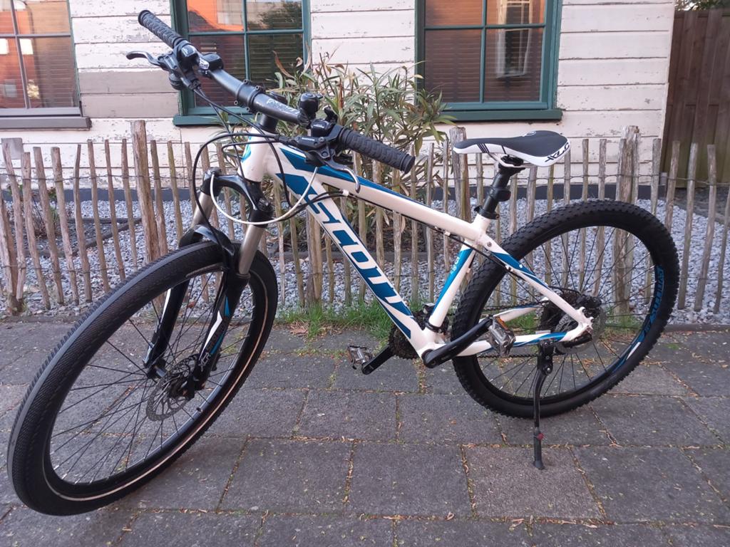 Goede Scott aspect 27.5 inch kinder mountainbike., Fietsen en Brommers, Fietsen | Jongens, Versnellingen, Zo goed als nieuw, Schijfrem