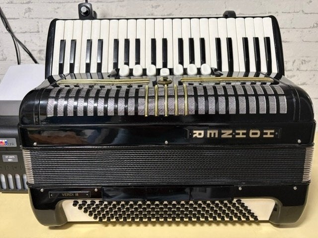 Hohner Verdi III Accordeon, Muziek en Instrumenten, Accordeons, Gebruikt, Met koffer, Hohner, 120-bas