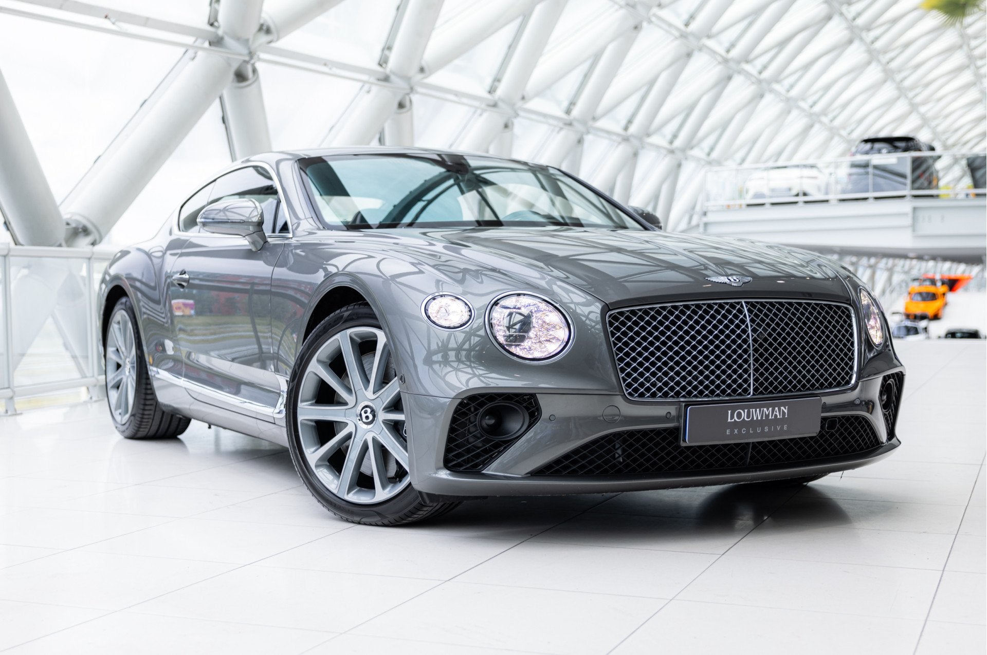 Bentley Continental GT 6.0 W12 | Rotating Display | City | T