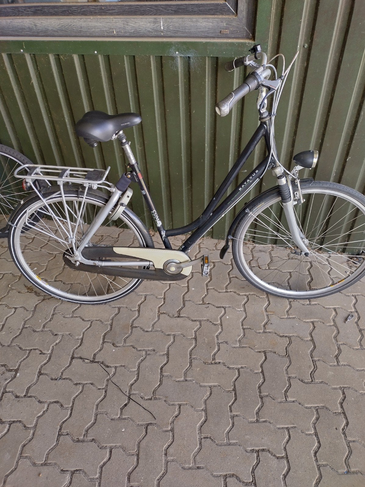 twee fietsen, Ophalen, Gebruikt, Velgrem, Batavus