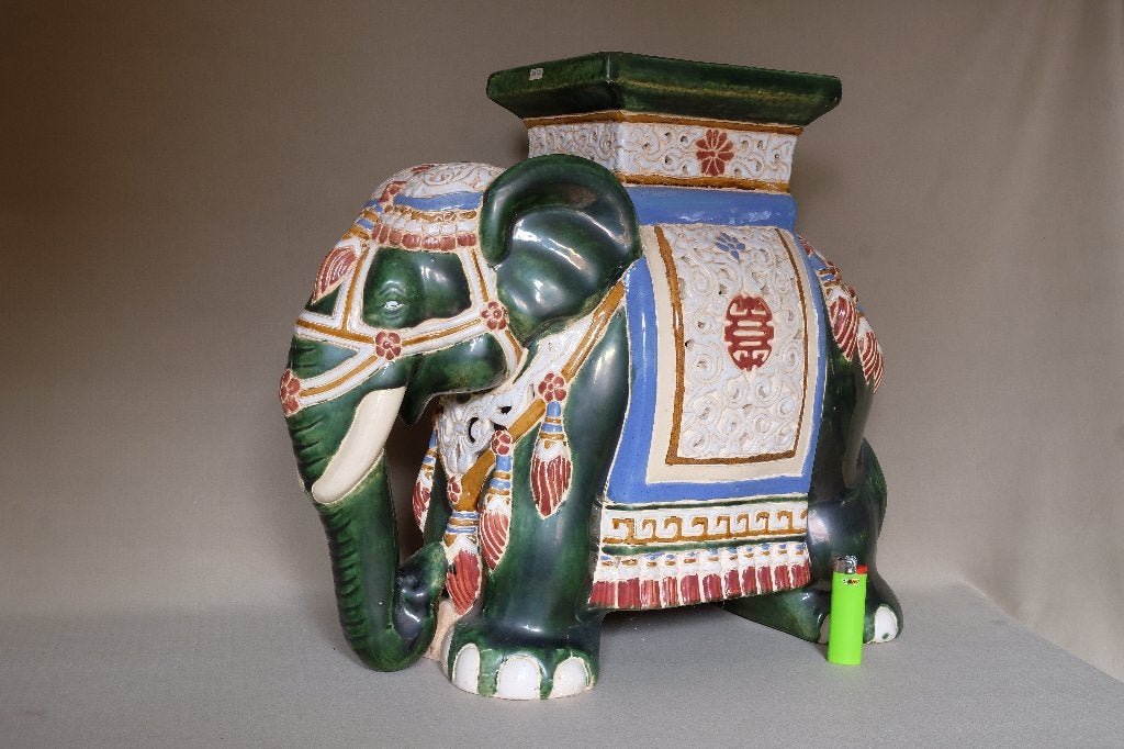 Grote aardewerk olifant plantentafel beeld  vintage, Ophalen