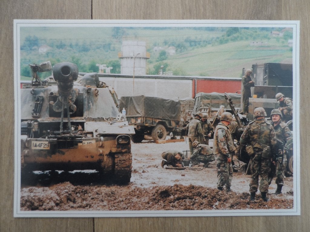 Ansichtkaart US M109 Camp Demi Bosnia, Ophalen of Verzenden, Landmacht, Nederland