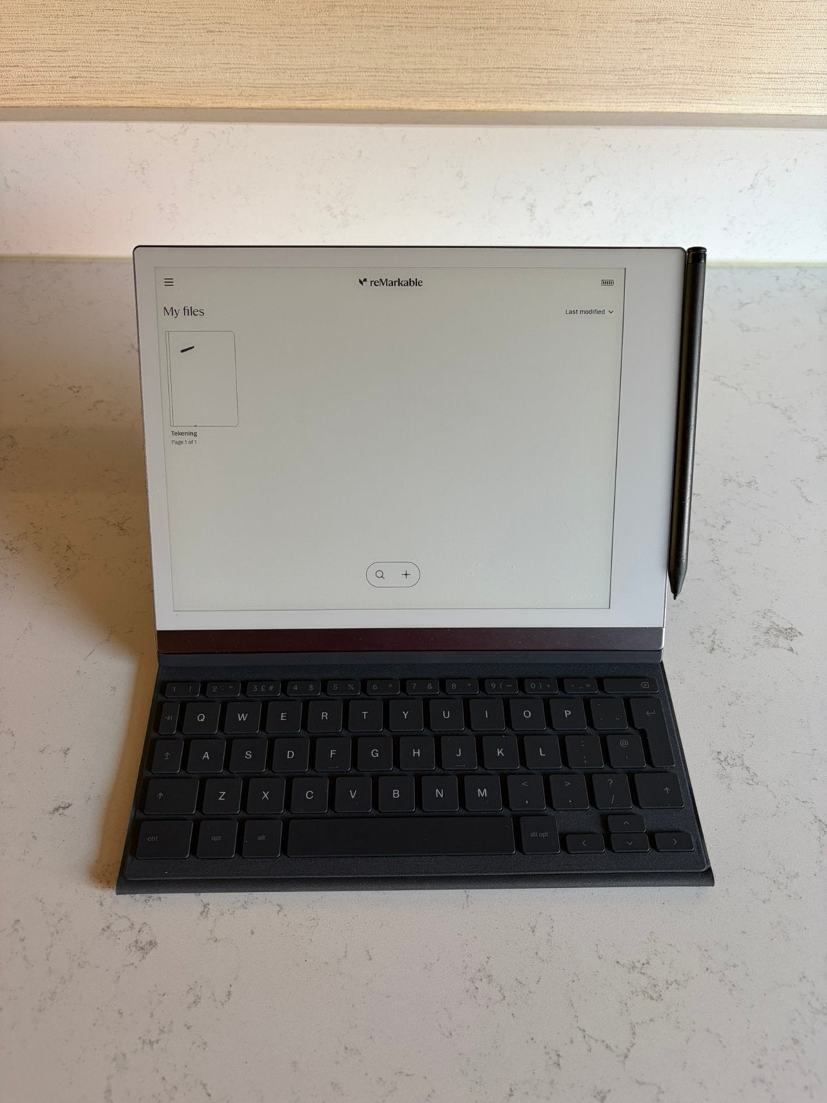 reMarkable 2 + Type folio - Zo Goed Als Nieuw - Compleet, Computers en Software, Tablet-hoezen, Zo goed als nieuw, Bescherming voor- en achterkant