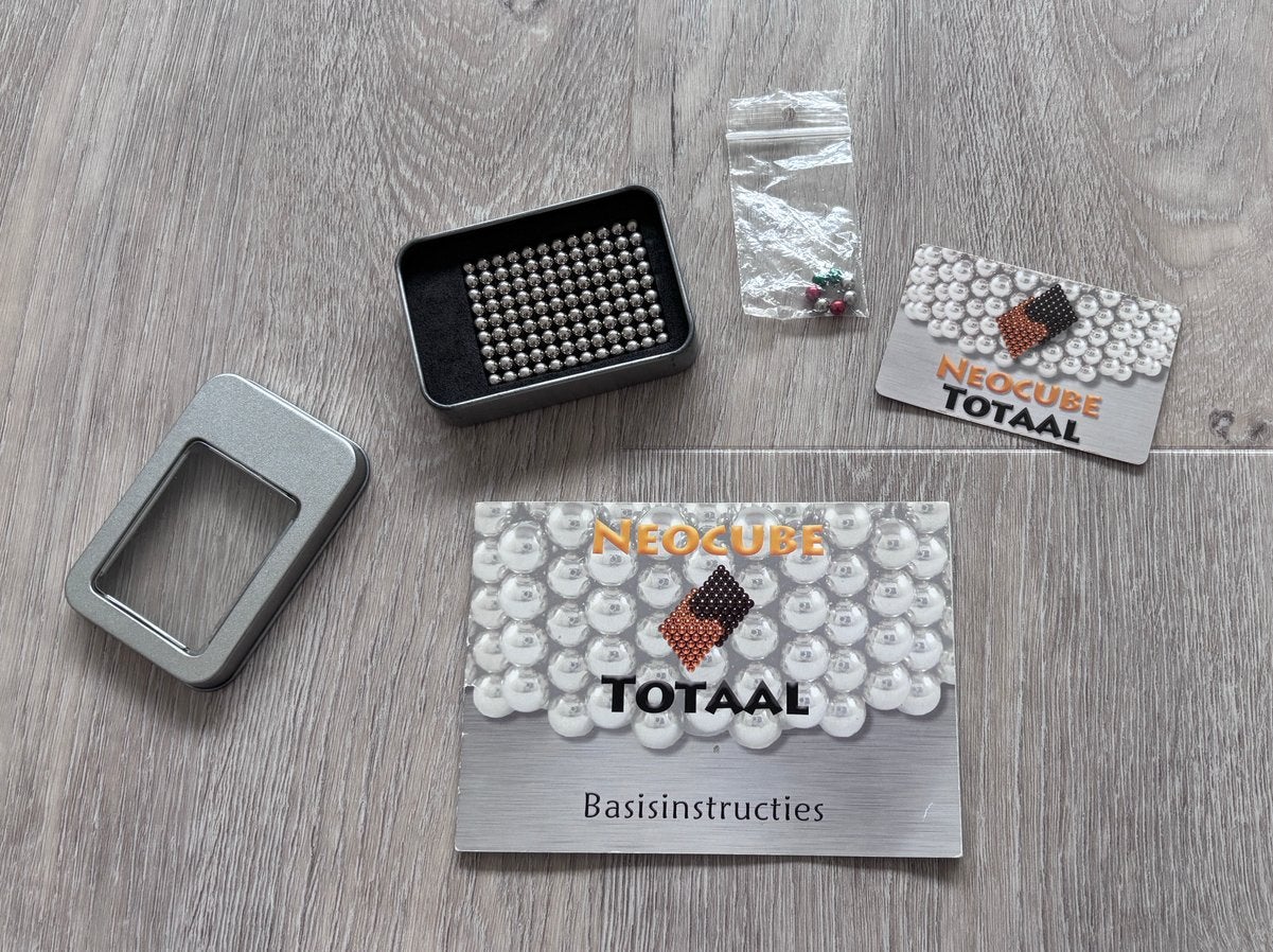 Neocube magnetische balletjes, Ophalen, Zo goed als nieuw, Bouwen