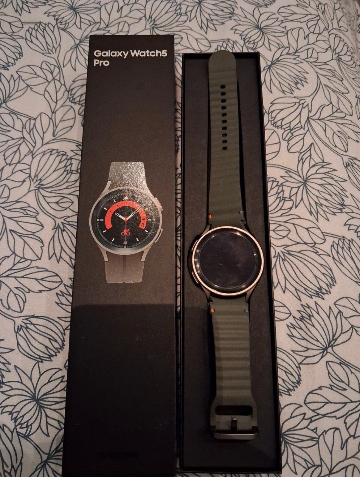 Samsung Galaxy Watch5 Pro 44mm- Zo goed als nieuw, Sieraden, Tassen en Uiterlijk, Smartwatches, GPS, Ophalen of Verzenden, Zo goed als nieuw