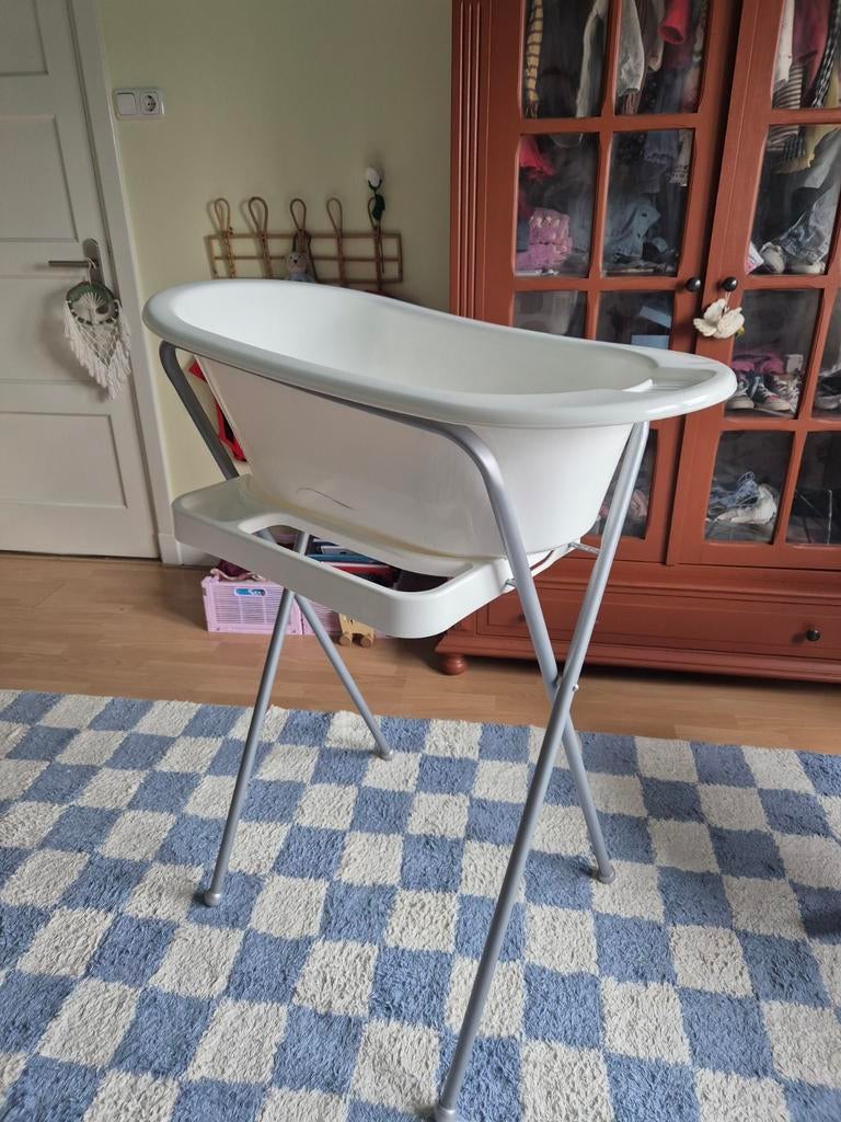 Babybadje met standaard, Ophalen of Verzenden, Zo goed als nieuw, Badje, Standaard