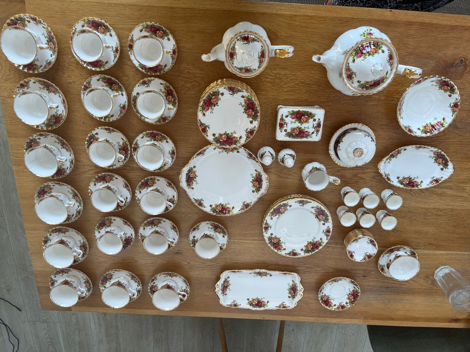 Servies Royal Albert old country roses, Huis en Inrichting, Keuken | Servies, Ophalen, Klassiek, Overige typen, Zo goed als nieuw