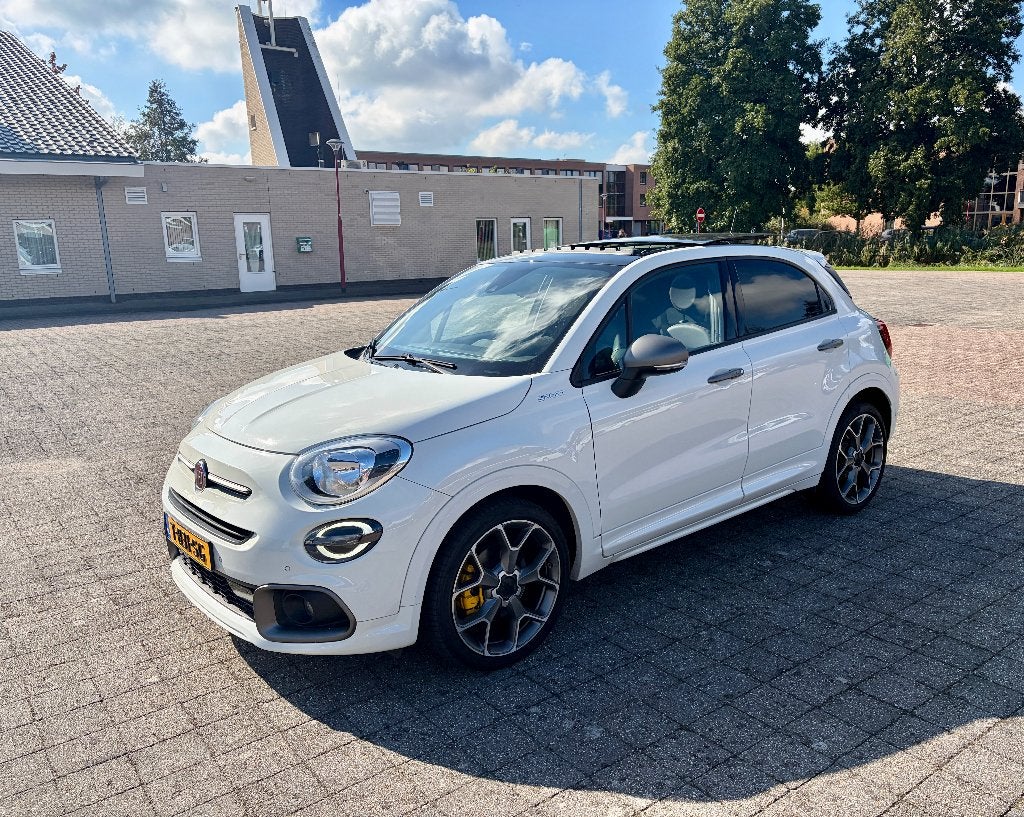 Fiat 500X 1.3 Firefly Turbo 150pk automaat 2022 Wit panorama, Dealer onderhouden, 15 km/l, 4 cilinders, 150 pk