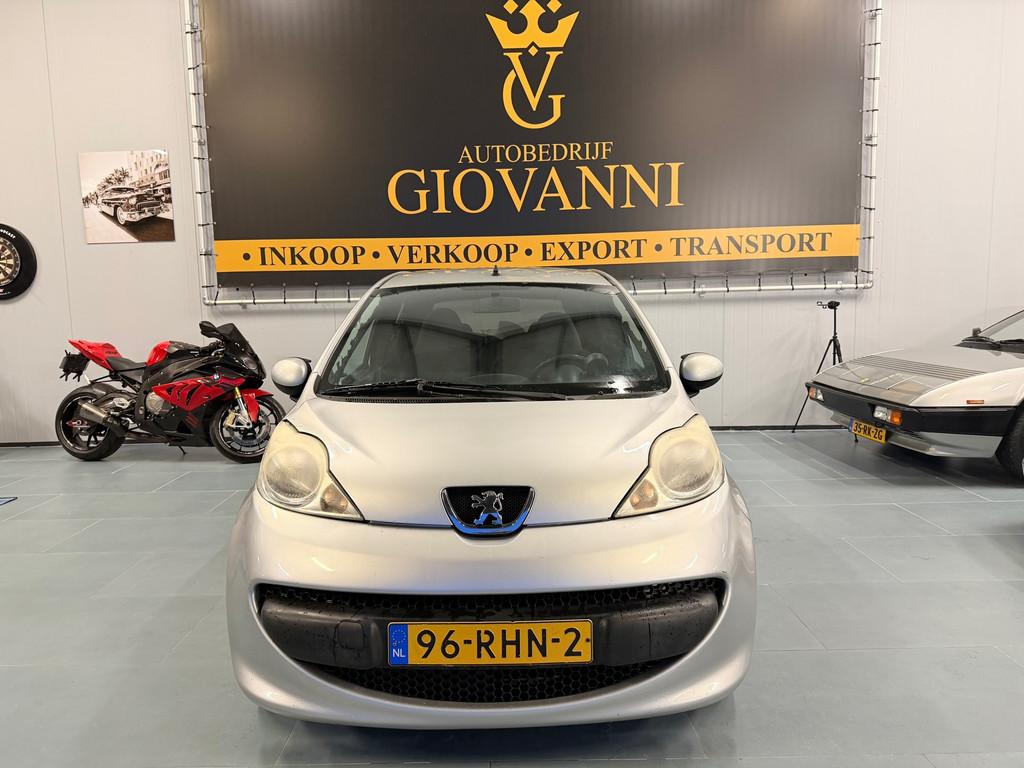 Peugeot 107 1.0-12V XR inruil mogelijk, Voorwielaandrijving, Gebruikt, 4 stoelen, Airbags