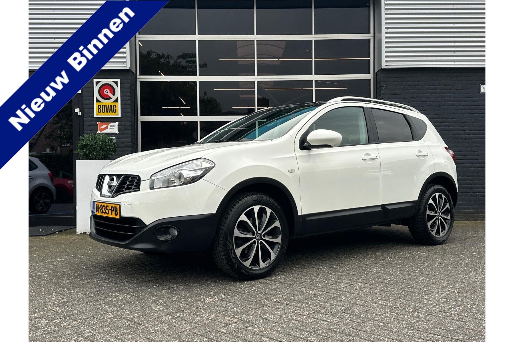 Nissan QASHQAI 1.6 Connect Edition, Airco, Bluetooth, Cruise, Auto's, Voorwielaandrijving, Stof, Gebruikt, Zwart