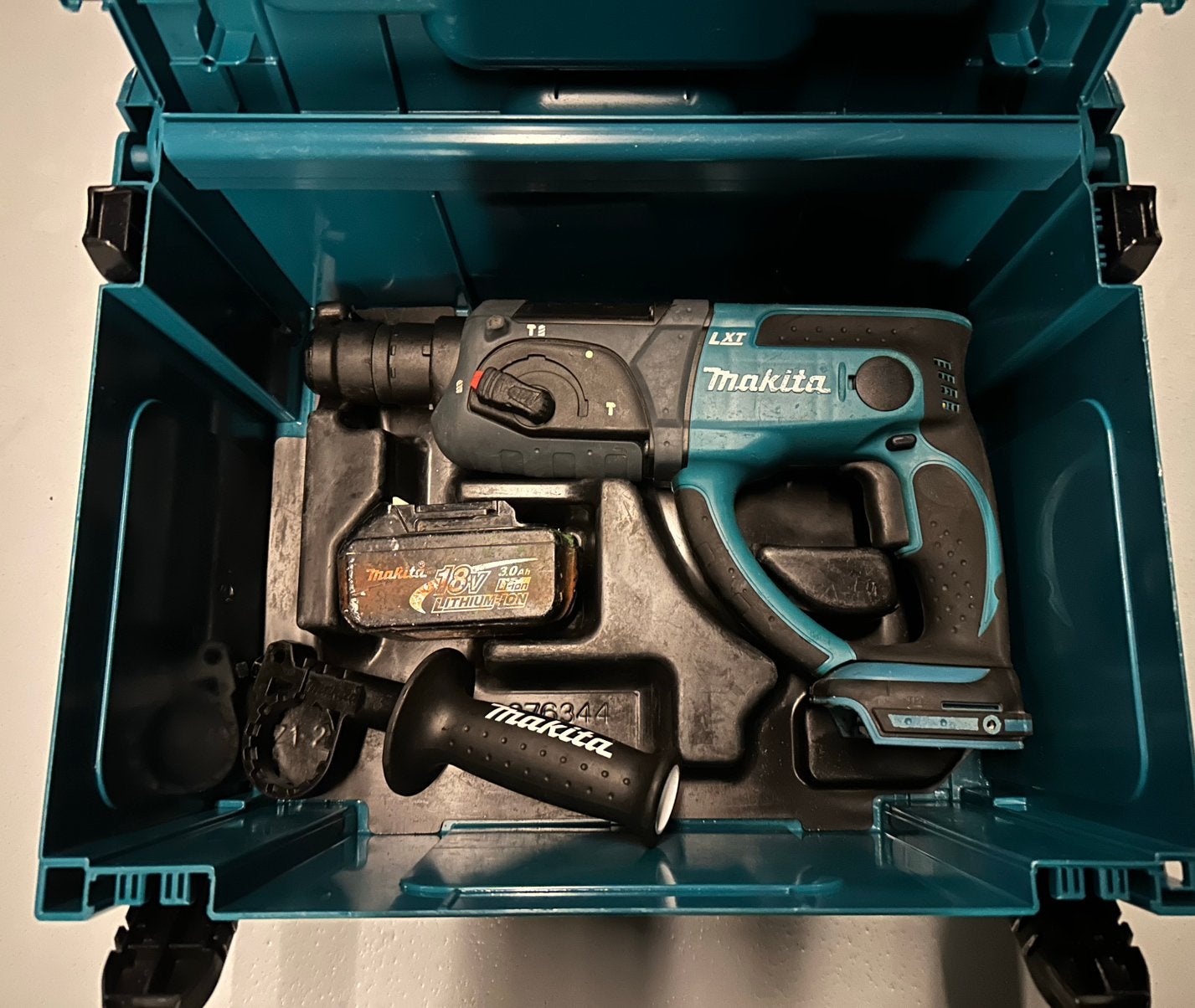 Makita DHR 202 klopboormachine, Ophalen of Verzenden, Zo goed als nieuw, Boormachine