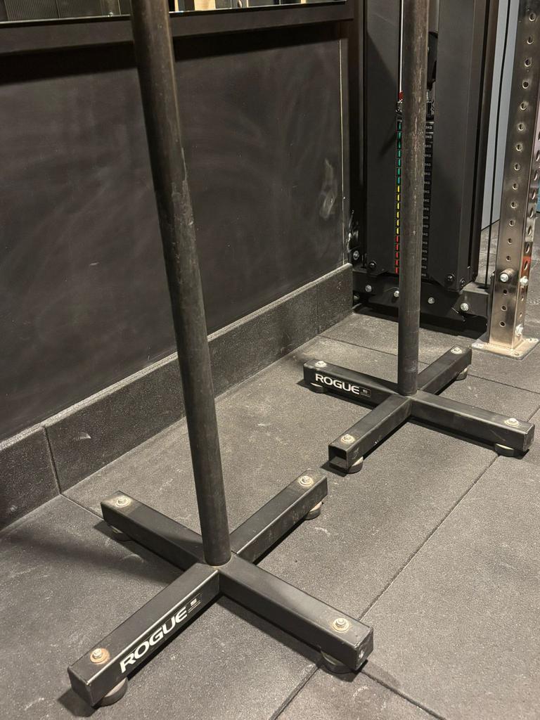 ROGUE BUMPER STACKER, Ophalen, Gebruikt, Rug, Halterschijven