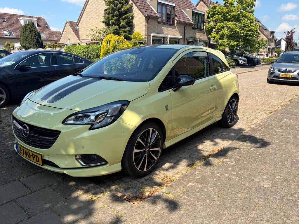 Opel Corsa 1.0 Turbo OPC-Line | Full Option | 2015 | 119 PK, Auto's, Voorwielaandrijving, 1063 kg, 49 €/maand, Geel