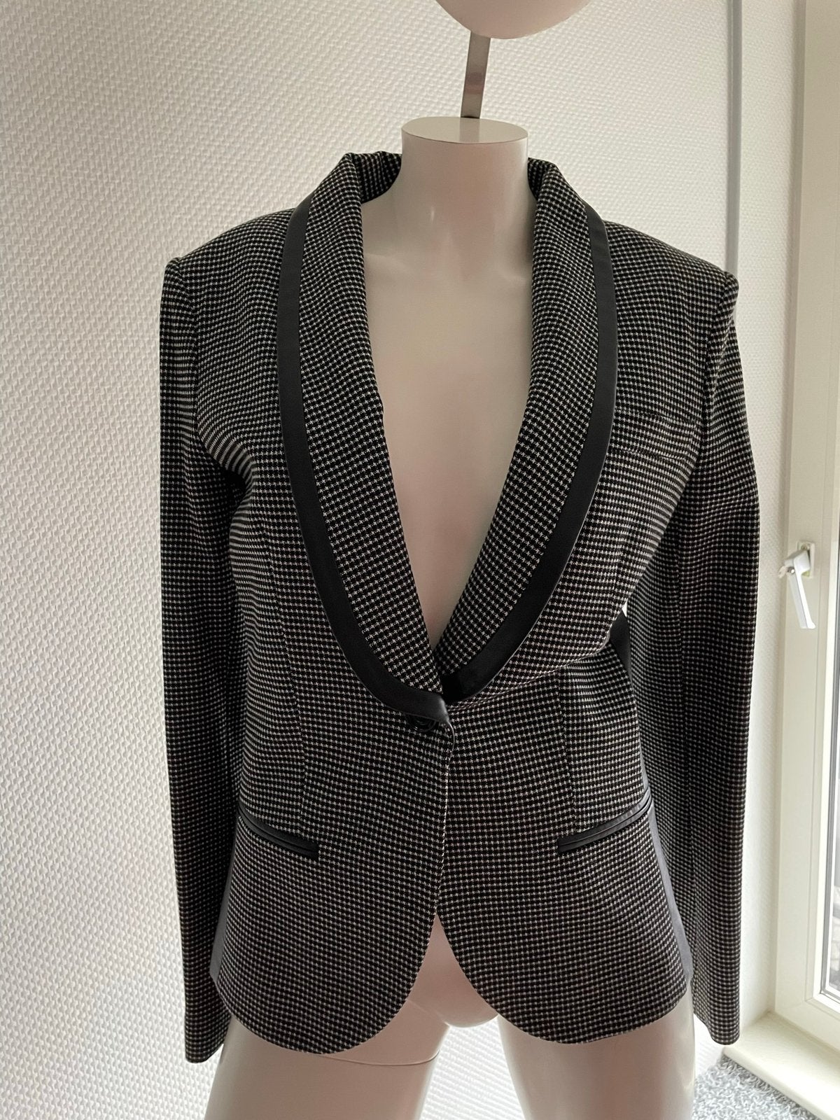 Pinko jasje met lederlook maat it 42 nl 38, Maat 38/40 (M), ., Zwart, Ophalen of Verzenden