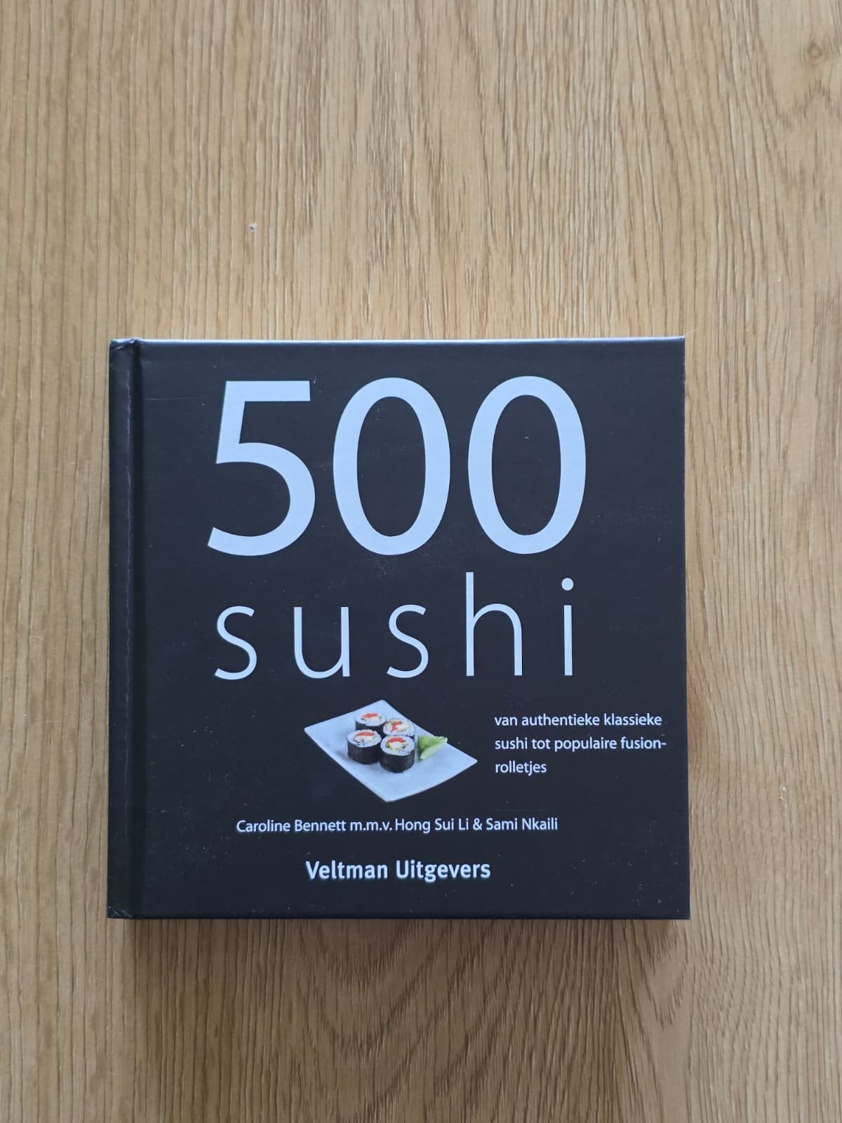 Kookboek 500 sushi, Boeken, Ophalen of Verzenden, Zo goed als nieuw