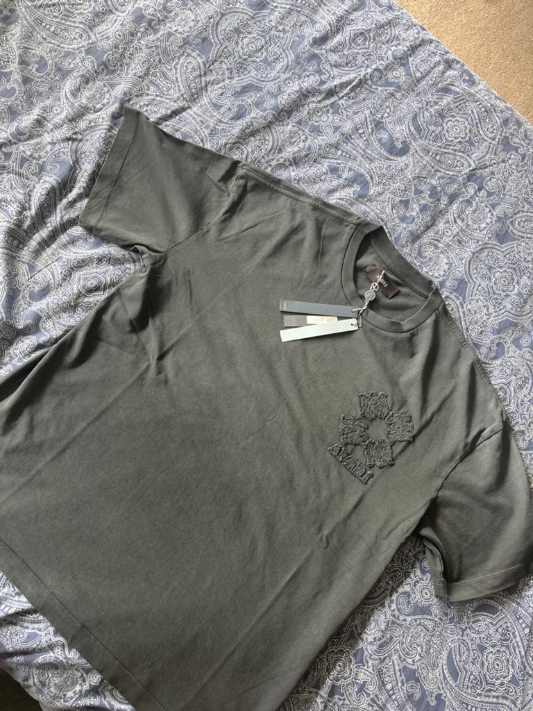 AMIRI T-shirt met geborduurd logo - Nieuw met labels, Ophalen of Verzenden, Nieuw, Maat 46 (S) of kleiner, Zwart
