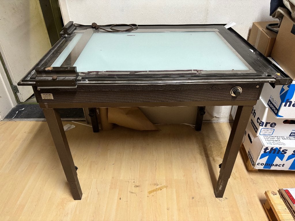 Vintage MÜRO Industriële Lichttafel A1, hoogte verstelbaar, Ophalen