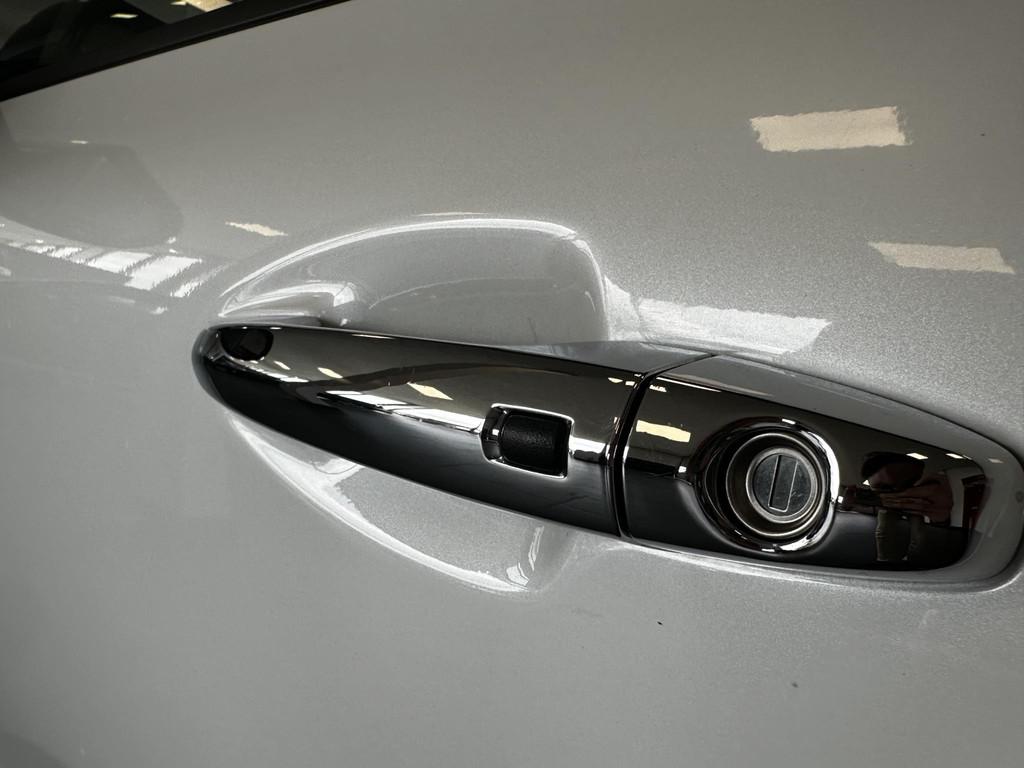 Kia e-Niro ExecutiveLine 64 kWh Tot 460 KM Bereik, VOL luxe, Auto's, Gebruikt, 1712 kg, Wit, 64 kWh