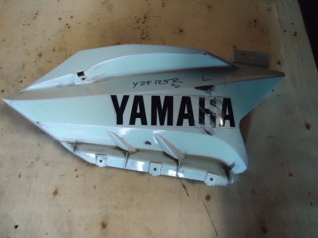 YZF125R 2008 - 2014 Yamaha Kuipdeel D1-18646