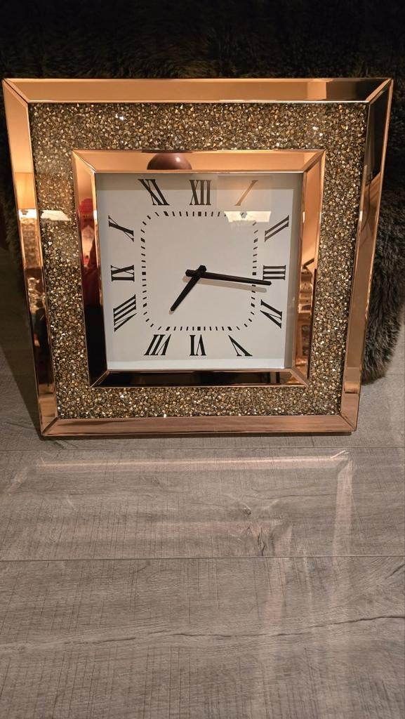 Moderne Wandklok met Glitterrand -  Erik Kuster, Ophalen of Verzenden, Zo goed als nieuw, Analoog, Wandklok