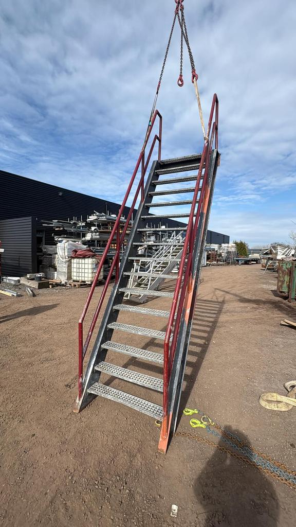 Stalen steektrap bordestrap wenteltrap trap trappen, Doe-het-zelf en Verbouw, Ladders en Trappen, Ophalen of Verzenden, Zo goed als nieuw