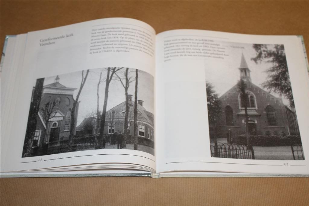 De mooiste 100 ansichtkaarten Veendam, deel 2., Boeken, Ophalen of Verzenden, Gelezen