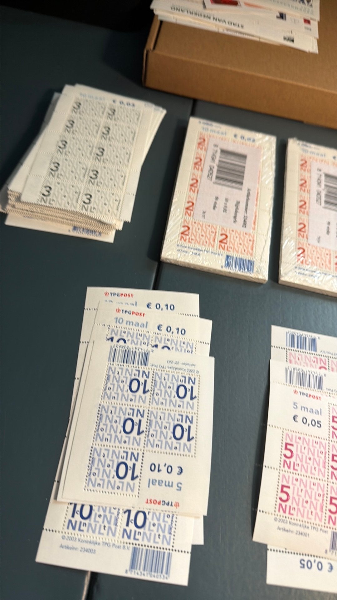 Nederland partij postfris frankeergeldige bijplakzegels, Ophalen of Verzenden, Nederland