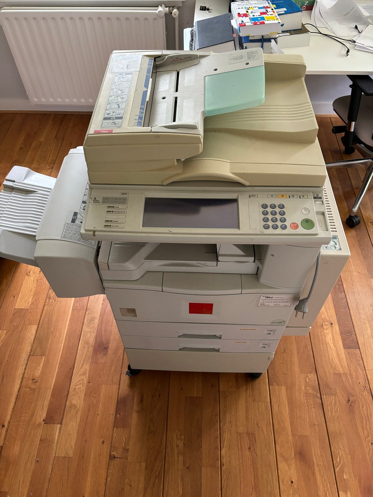 Snelle kantoor Kopieerapparaat met papierdoorvoerprobleem., Verzenden, Gebruikt, Kopieerapparaat