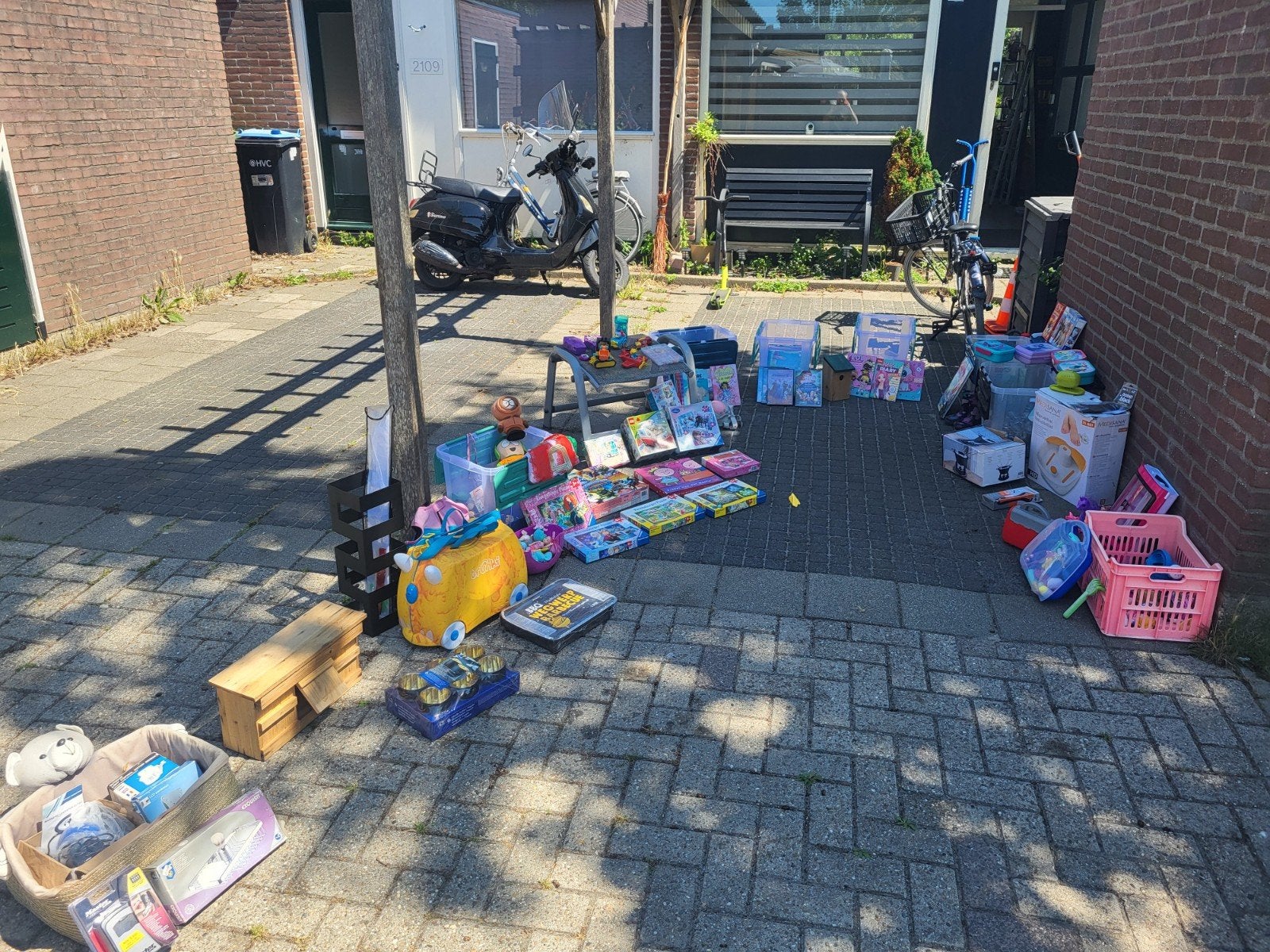 Diverse speelgoed, boeken en spullen, Diversen, Ophalen of Verzenden